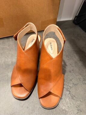 Style & Co. Tan Leather Peep-Toe Slingback Mules
